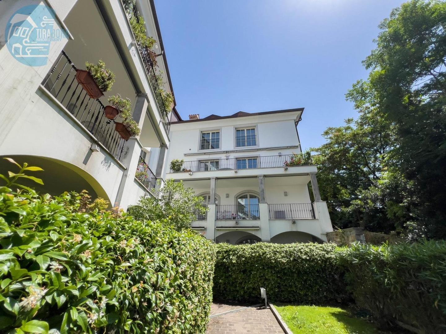 Apartmán Cattedrale 5 Tirabora Short Rent Terst Exteriér fotografie