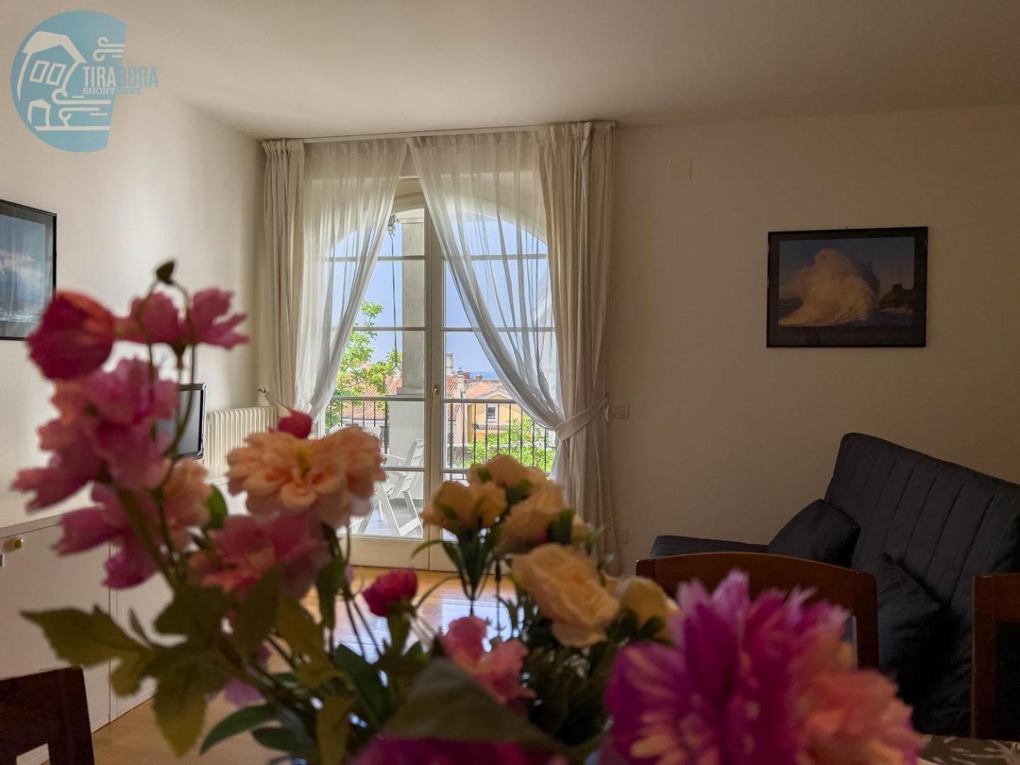 Apartmán Cattedrale 5 Tirabora Short Rent Terst Exteriér fotografie